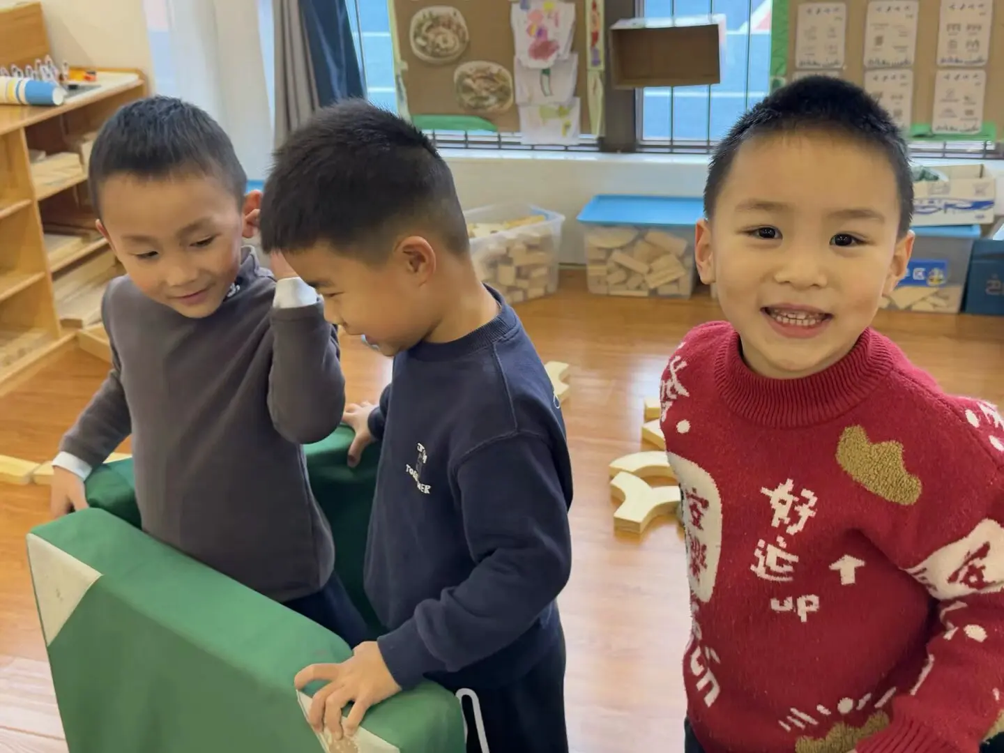 啥时候换牙呢，小黄牙了。